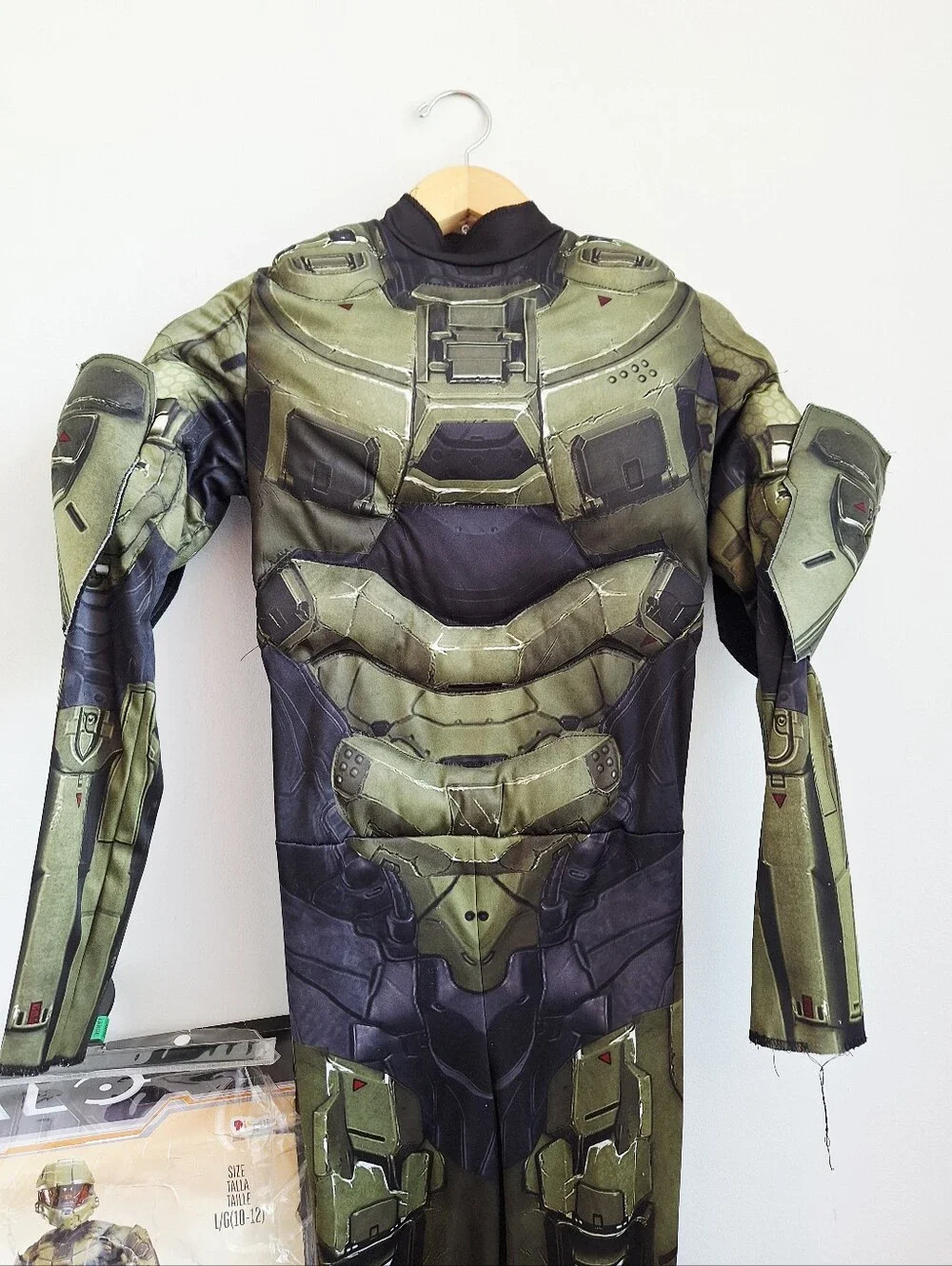 Halo Master Chief Muscle Costume w/ Helmet Boys Size L (10-12)